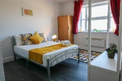 Stylish studio 30 Minutes to central london F4 - image 11