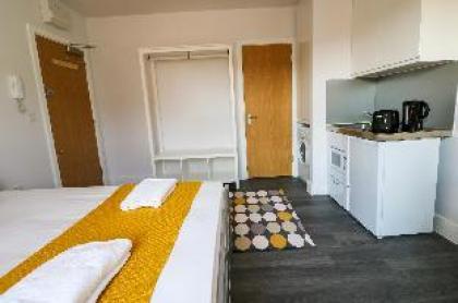 Budget studio in Kingsbury close to Wembley F6 - image 7