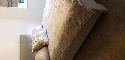 Quite break away in modern living - image 6