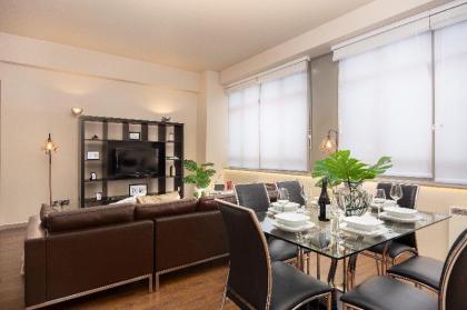 One bedroom Lawrence House Apartment City Road - image 2