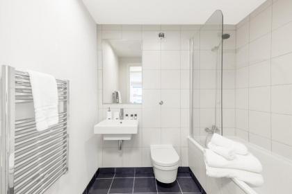 Sir John Lyon House by TheSqua.re - image 7