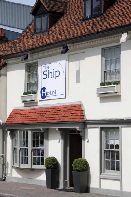 Best Western Ship Hotel - image 2