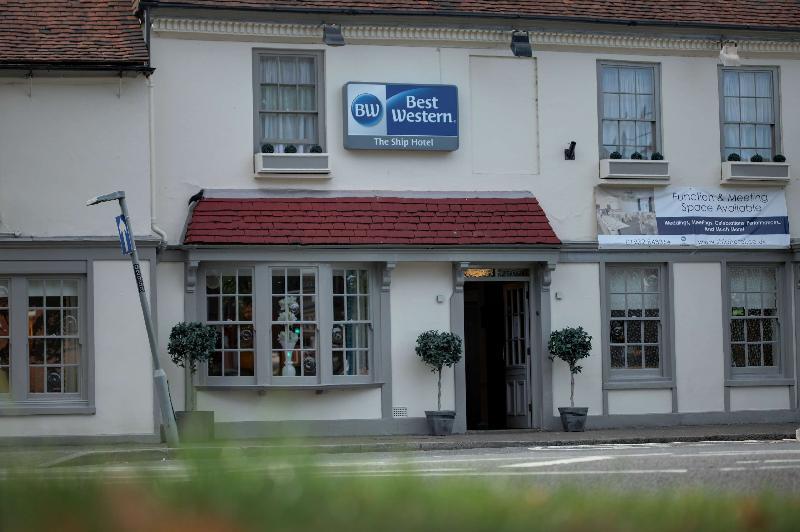 Best Western Ship Hotel - image 3
