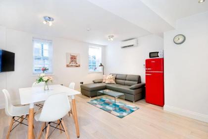 Eldon Chambers Flat 1 by City Living London - image 2