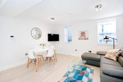 Eldon Chambers Flat 1 by City Living London - image 7