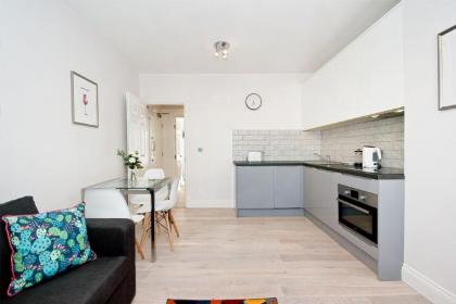 F6 Greek Street by City Living London - image 9