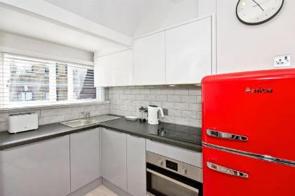 F5 Greek Street by City Living London - image 12