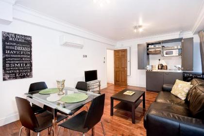 Apartment 5 48 Bishopsgate by City Living London - image 1