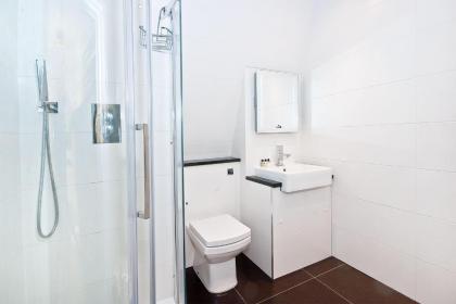 Apartment 5 48 Bishopsgate by City Living London - image 9