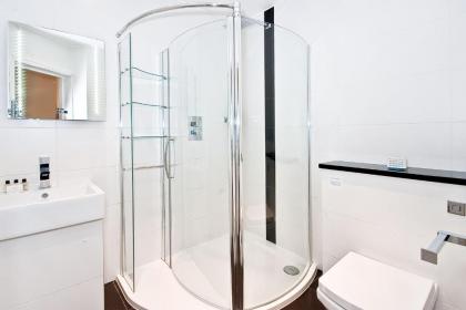 Apartment 1 48 Bishopsgate by City Living London - image 4
