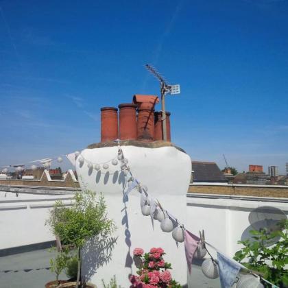 Short Term Let in Fulham - image 3