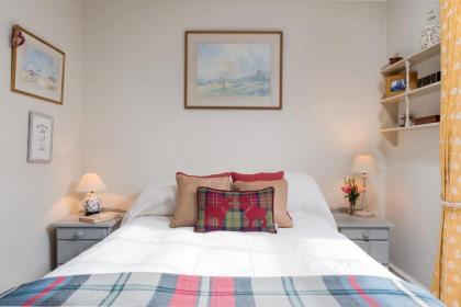 Short Term Let in Fulham - image 5