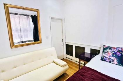 Magical & Charming 8 rooms Covent Garden TownHouse - image 10