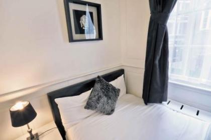 Magical & Charming 8 rooms Covent Garden TownHouse - image 14
