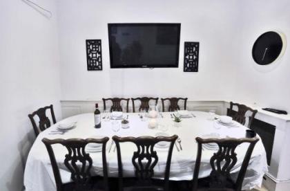 Magical & Charming 8 rooms Covent Garden TownHouse - image 4