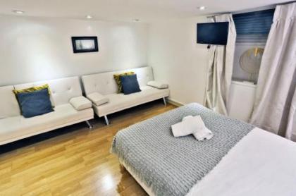 Magical & Charming 8 rooms Covent Garden TownHouse - image 8