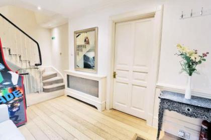 Sophia's Love 11rooms Piccadilly Circus St James TownHouse - image 4