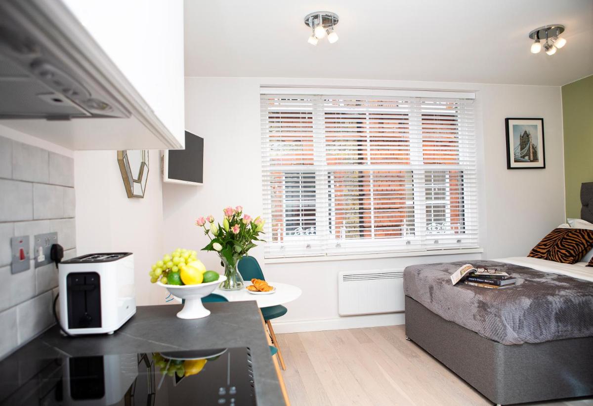 Carnaby Studios by Indigo Flats - image 5