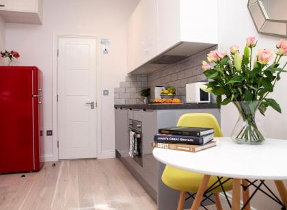 Carnaby Studios by Indigo Flats - image 8
