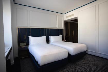 Page8 Page Hotels - image 12
