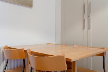 Beautiful 1 Bedroom Apartment in Notting Hill - image 11