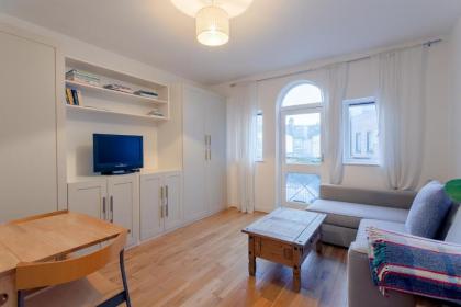 Beautiful 1 Bedroom Apartment in Notting Hill - image 13
