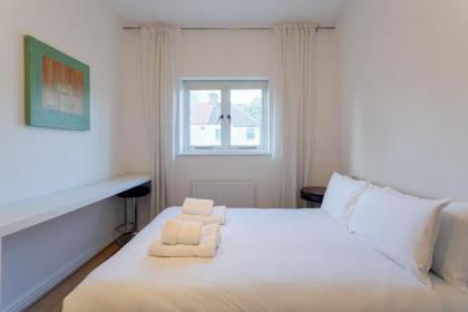 Beautiful 1 Bedroom Apartment in Notting Hill - image 8