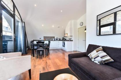 Regents Canal Apartments - image 3