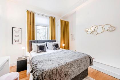 OFF Covent Garden SUPERB SPACIOUS BRIGHT LUXXE DESIGN HOME- YOUR WISH GRANTED! - image 14