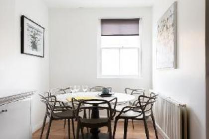 The Paddington Retreat - Elegant 4BDR in 2 Paddington Mews - image 15