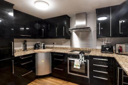 The Norfolk Maisonette - Lovely 4BDR Mews Home in Paddington - image 2
