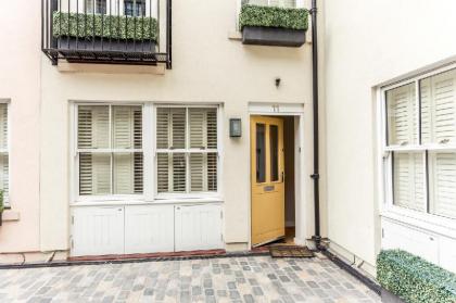 The Sweet Mews - Big & Bright 4BDR Mews Home in Ideal Location - image 7