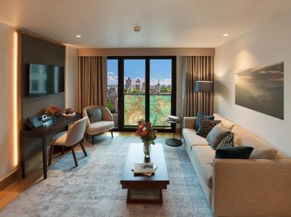 Tower Suites by Blue Orchid - image 12