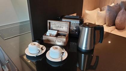Tower Suites by Blue Orchid - image 13