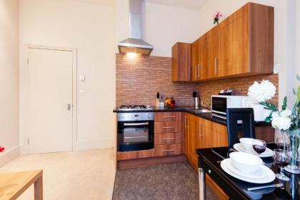 All2Stay South Kensington Apartment - image 10