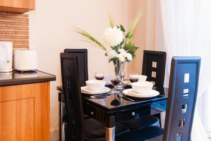 All2Stay South Kensington Apartment - image 8