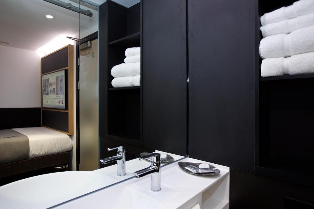 The Z Hotel Trafalgar - image 2