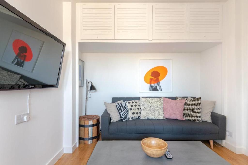 GuestReady - 1BR Flat Ideally Located In Zone 2 Fits 3 - main image