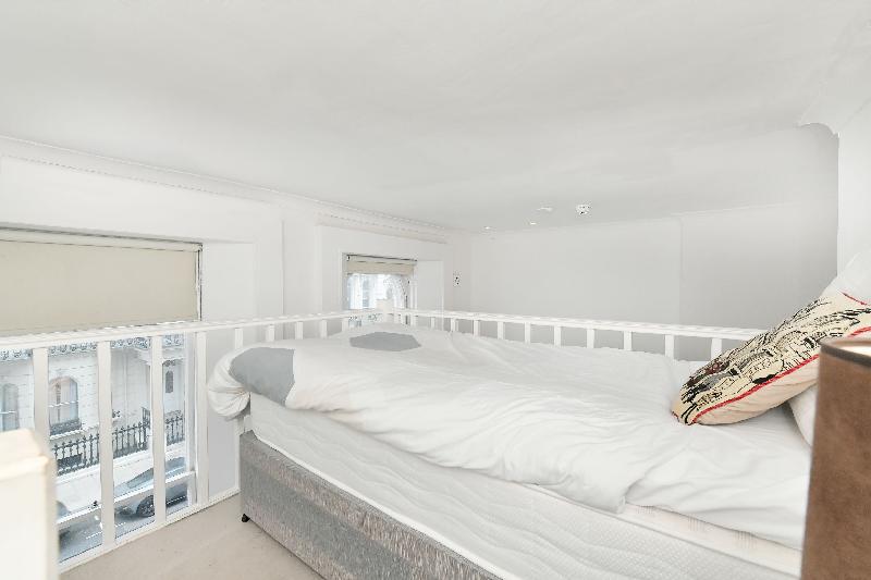 Kensington Comfort Apt 4 - Studio - main image