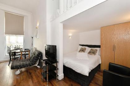Kensington Comfort Apt 5 -  Studio