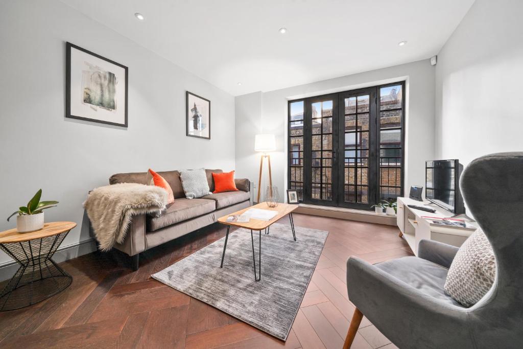 2 Bed Lux Apartments near Central London FREE WIFI by City Stay Aparts London - main image