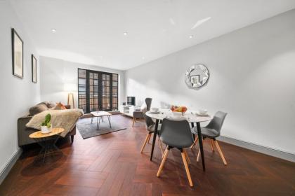 2 Bed Lux Apartments near Central London FREE WIFI by City Stay Aparts London - image 17
