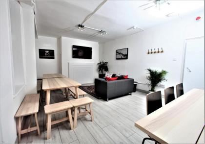 Urbany Hostel London - image 17