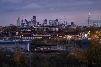 Stunning contemporary apartment 10min Kings Cross 