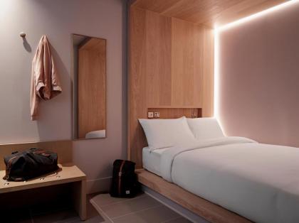Zedwell Piccadilly Circus - image 11