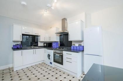 PickThePlace Welbeck street apartments - image 9