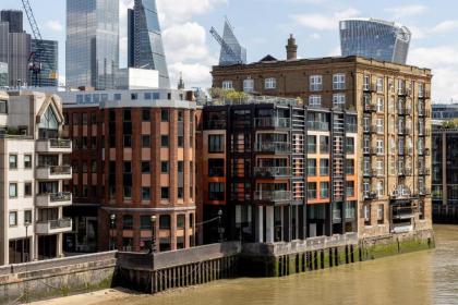 Locke at Broken Wharf - image 15