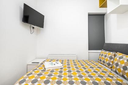 En Suite Rooms TUFNELL PARK - image 11