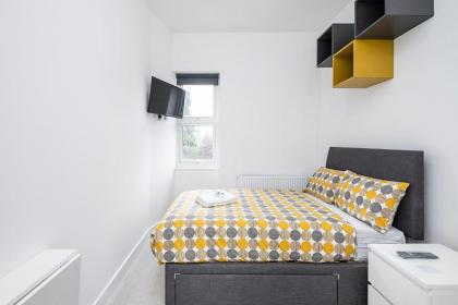 En Suite Rooms TUFNELL PARK - image 17
