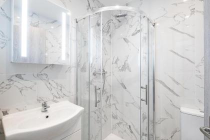 En Suite Rooms TUFNELL PARK - image 20